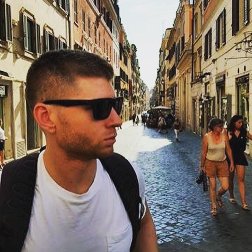 Meet your Posher, Taylor